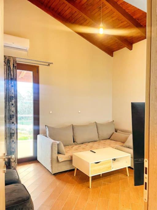 Kathiana Cozy Apartment Buitenkant foto